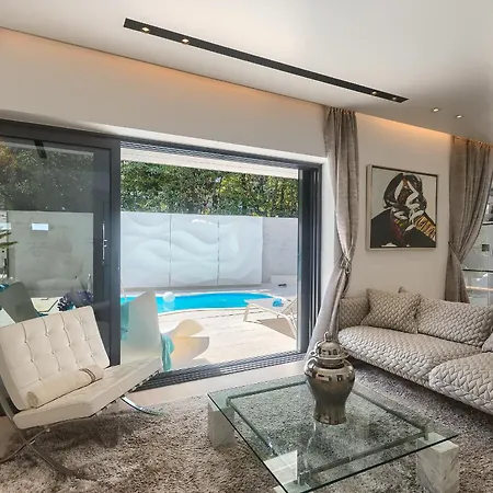 Mademoiselle ホテル