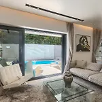 Mademoiselle Hotel